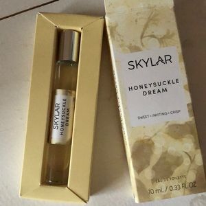 skylar honeysuckle dream perfume